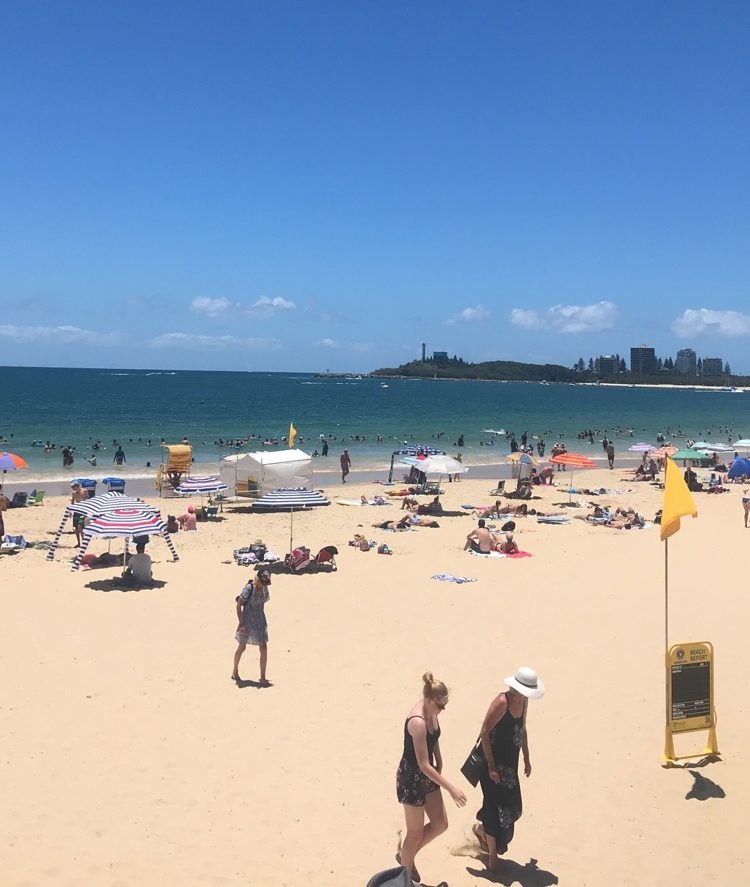 beaches in Australia, hot summer day